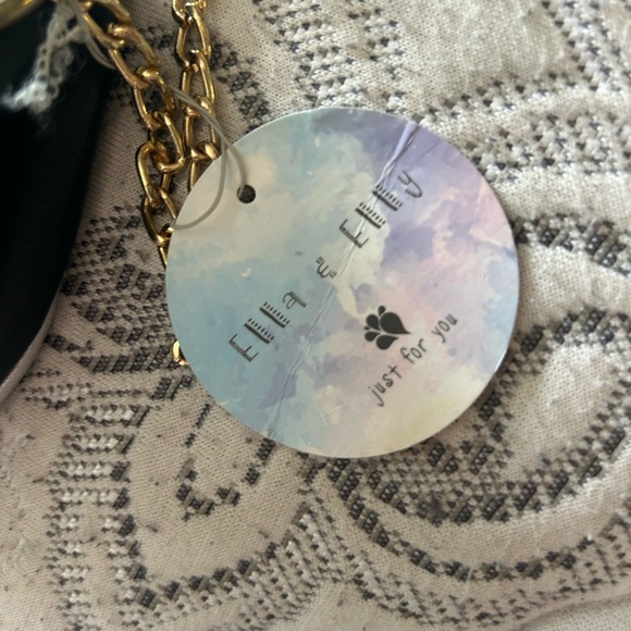 Purse - Picture 2 of 3